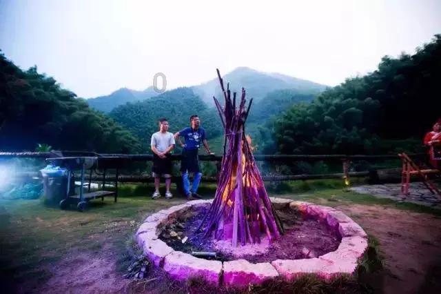 坦克出行