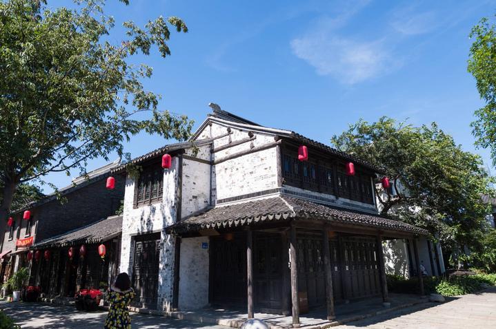 速读2024年北京市政府工作报告｜北京今年将新增中小学学位2万个